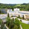 Aerial view, © Gesundheitsresort Königsberg Aerial view of a large building complex in a green landscape.