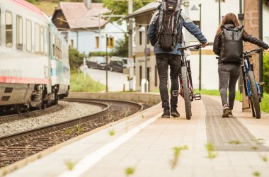 Nyilvános érkezés, © Wiener Alpen, Martin Fülöp Nyilvános érkezés, © Wiener Alpen, Martin Fülöp