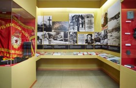 Gedenkraum 1945 in Hochwolkersdorf, © Wiener Alpen, Foto: Bene Croy Gedenkraum 1945 in Hochwolkersdorf, © Wiener Alpen, Foto: Bene Croy