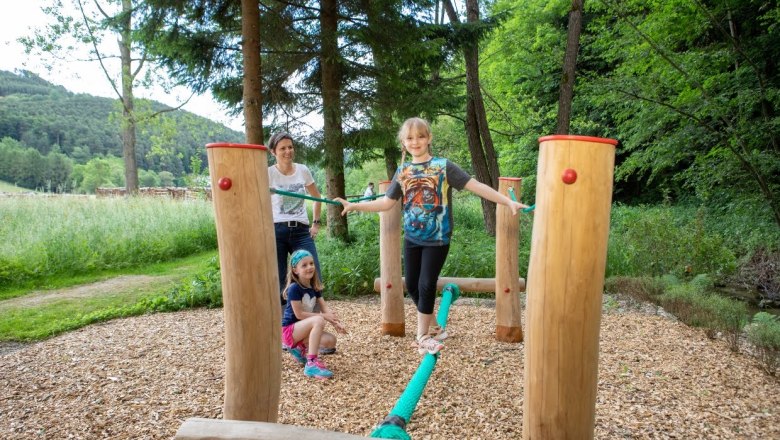 Motor skills stations along the witches' trail, © DEV Bromberg, Korntheuer Motor skills stations along the witches' trail, © DEV Bromberg, Korntheuer