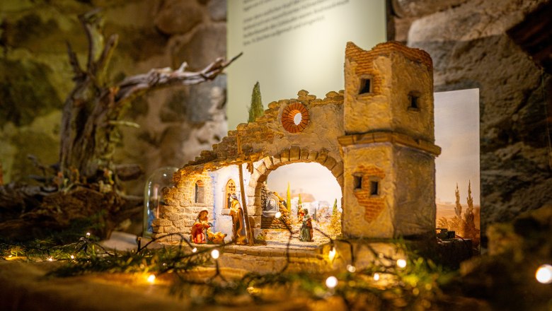 Krippe der Krippenrunde Scheiblingkirchen-Edelsee, © Wiener Alpen, Flotoanker - Luckerbauer Krippe der Krippenrunde Scheiblingkirchen-Edelsee, © Wiener Alpen, Flotoanker - Luckerbauer