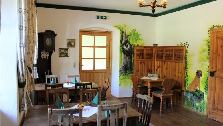 Guest room in the castle inn, © Schlosswirtshaus