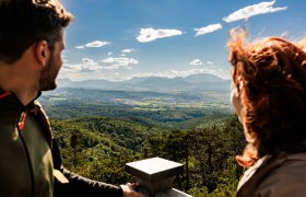 Ausblick von der Aussichtswarte Lanzenkirchen-Wiesen, © Wiener Alpen/Fülöp, Kremsl