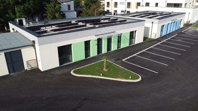 Exterior view of Vital vacation bungalows, © Peter Hecht Exterior view of Vital vacation bungalows, © Peter Hecht