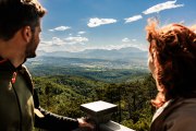 Ausblick von der Aussichtswarte Lanzenkirchen-Wiesen, © Wiener Alpen/Fülöp, Kremsl