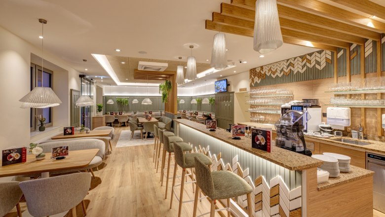 Cafébereich - Bäckerei Koll, © Michaela Begsteiger, Koll GmbH