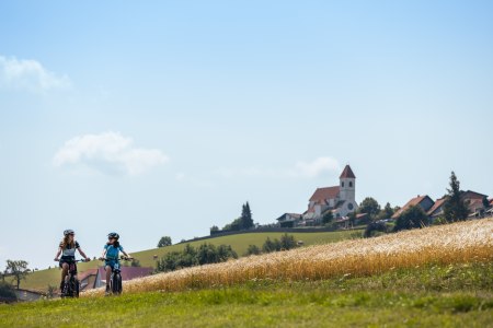 E-Biken in den 1000 Hügeln, © Wiener Alpen, Martin Fülöp
