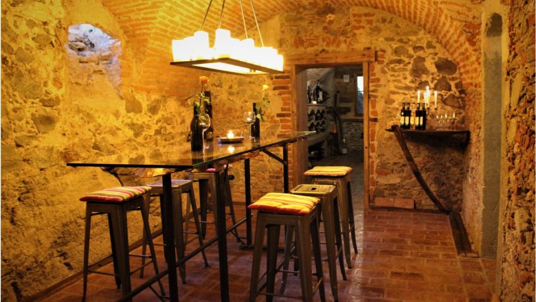 Wine cellar in the castle inn, © Schlosswirtshaus