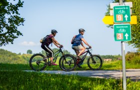 E-biking in the Buckligen Welt, © Wiener Alpen, Christian Kremsl