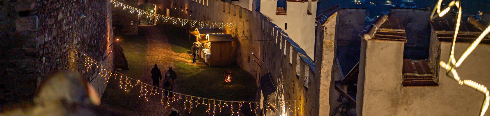 Advent Burgruine Kirchschlag, © Wiener Alpen, Flotoanker - Luckerbauer