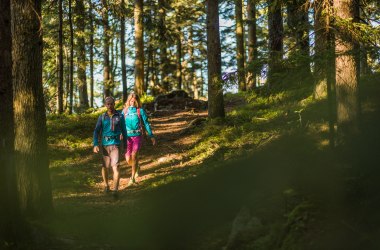 Túrázás a Bucklige Weltben, © Wiener Alpen/Martin Fülöp