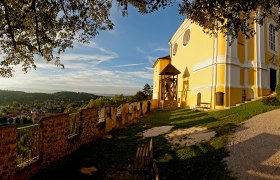 Viewpoint at the mountain church in Pitten, &copy; Wiener Alpen, Franz Zwickl