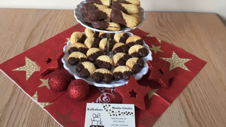 Weihnachtliches Spritzgeb&auml;ck, &copy; Monika G&ouml;ssler