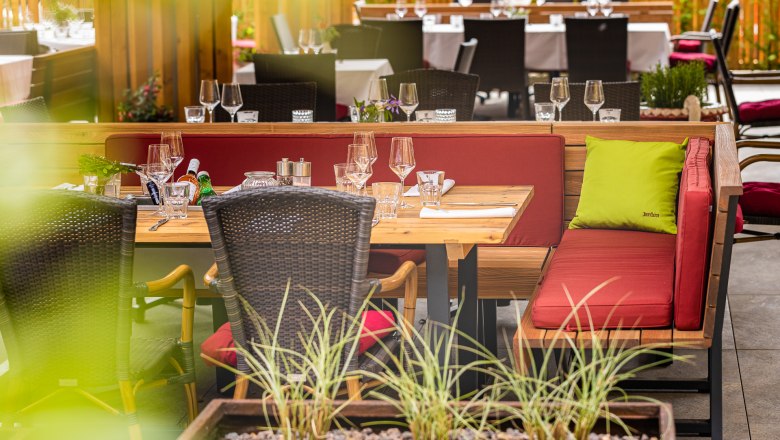 Terrasse - Tisch, © Christian Kremsl